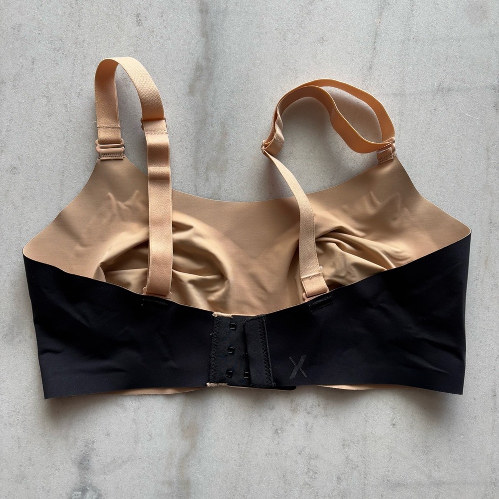 Size 6 KNIX WIRELESS reversible black/nude BRA - Picture 2 of 10